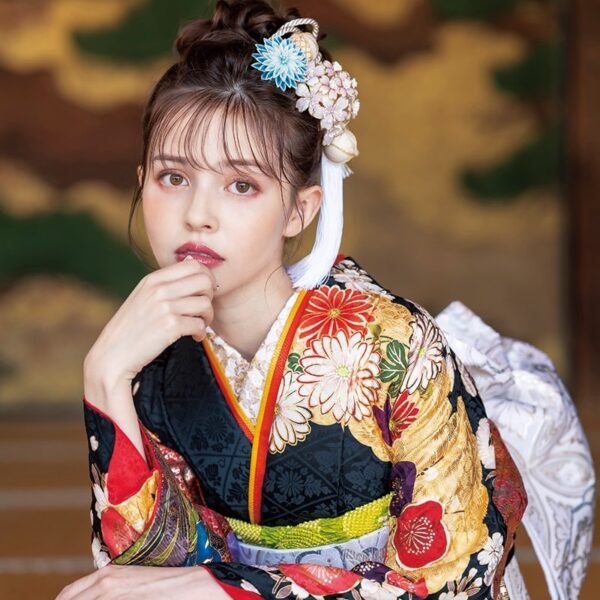 大振袖展開催　2月4日～27日